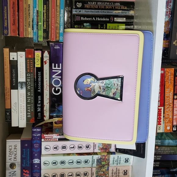 Alice in Wonderland Loungefly Crossbody - Picture 9 of 9